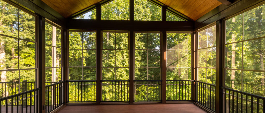 Screened-in Porch