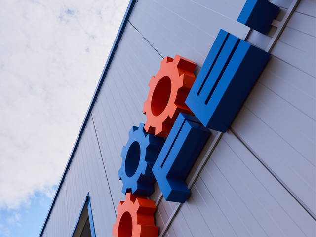 FE-MA-TECH® Trailer