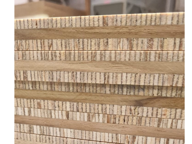 LisStripes: three-layer panels composed of LVL