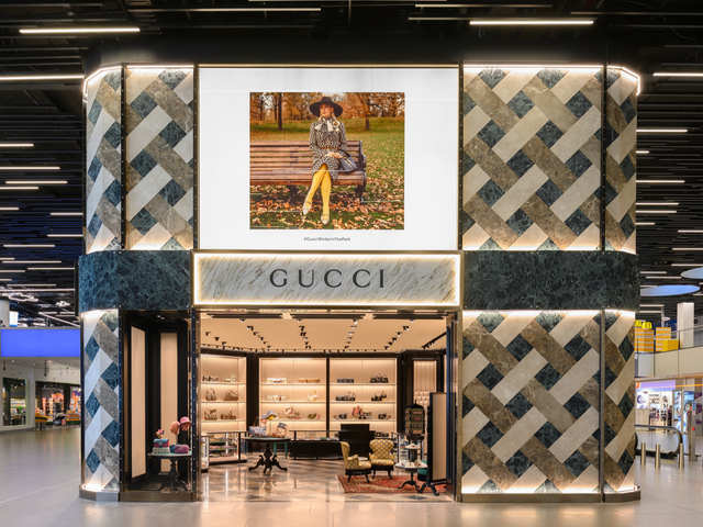 Heavy Marble Panels Installed on Gucci Store with Statlock Range