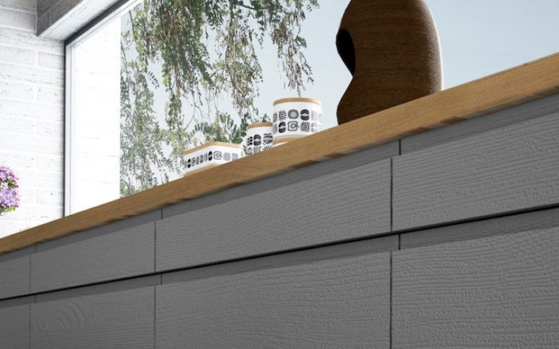 Alvic shadowline design cabinet drawers have a no-hardware look.