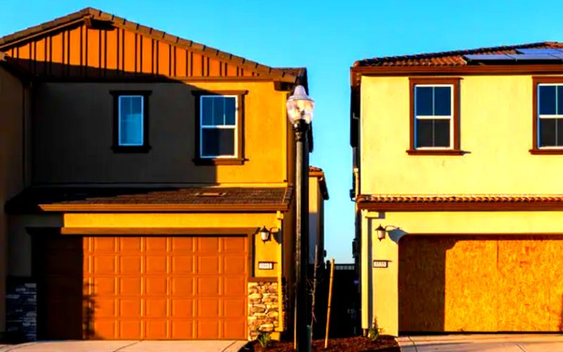 Garage-doors-shortage-NYT-1