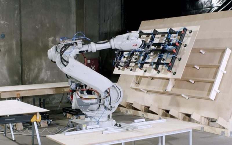 as-pacific-palisades-rebuilds-robots-web