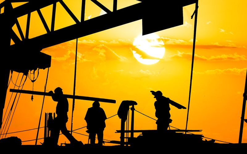 can-wearable-tech-help-builders-impacted-record-heat-web