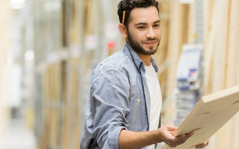 hardware-store-worker-iStock-909271540