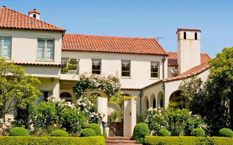 housing-marketing-struggle-luxury-web