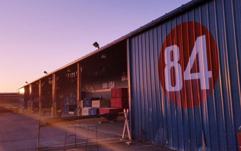 store_0250_exterior_angle