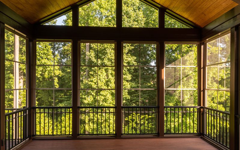 Screened-in Porch